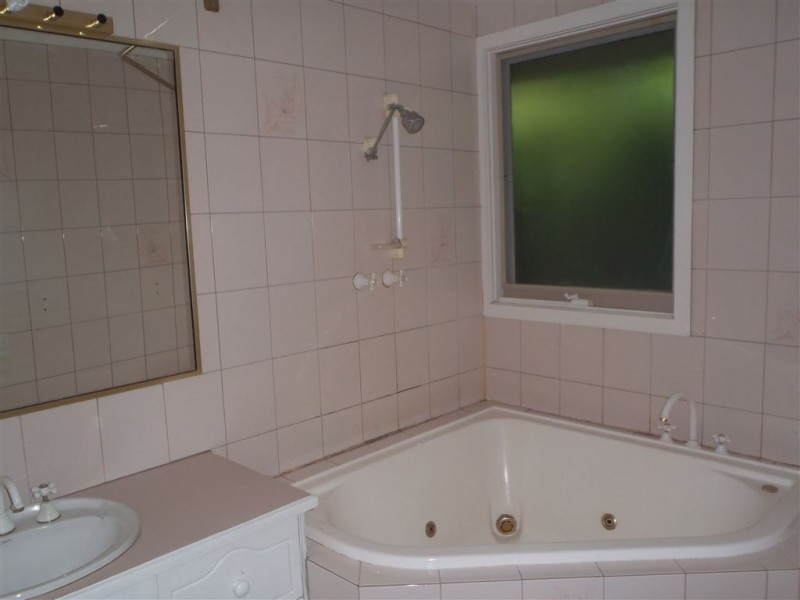 7 Bluegum Avenue, Wheelers Hill VIC 3150