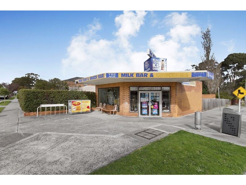 2 Montgomery Avenue, Mount Waverley VIC 3149