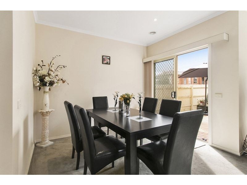 16 Watling Grove, Ferntree Gully VIC 3156