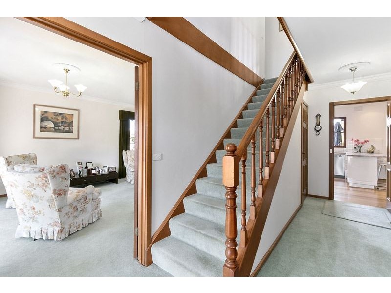 1 Copnal Court, Glen Waverley VIC 3150