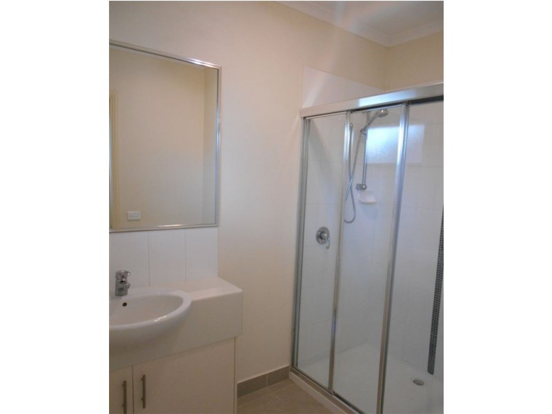 2/28 Heath Avenue, Oakleigh VIC 3166