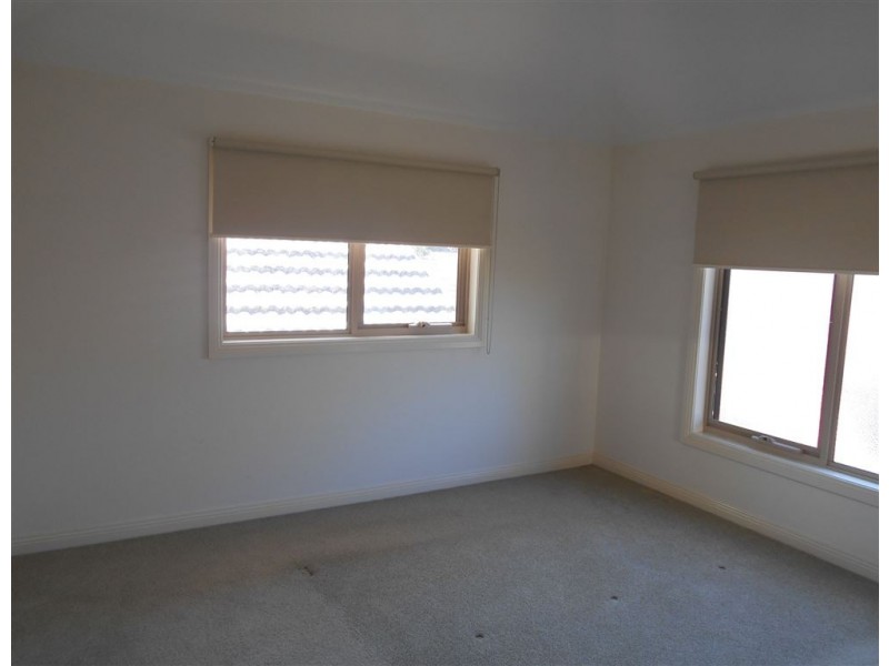 2/28 Heath Avenue, Oakleigh VIC 3166