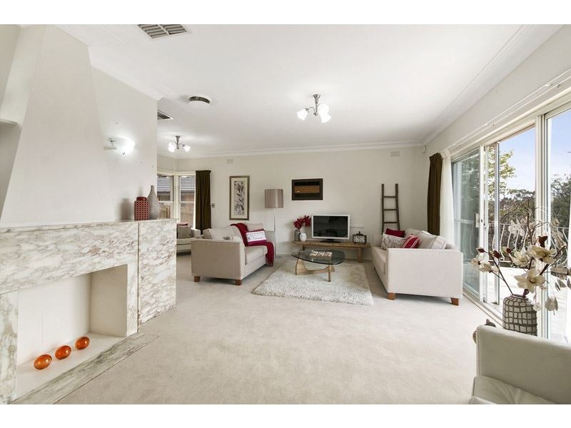 9 Ivanhoe Street, Glen Waverley VIC 3150