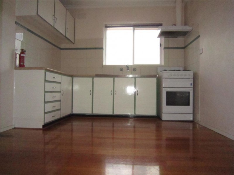 8/13 Main Street, Blackburn VIC 3130