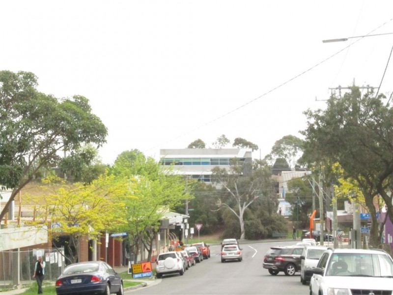 8/13 Main Street, Blackburn VIC 3130
