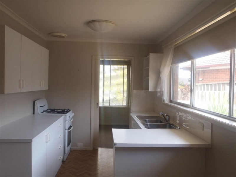 45 Tiverton Drive, Mulgrave VIC 3170