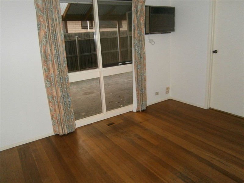 7 Worthing Ave, Burwood East VIC 3151