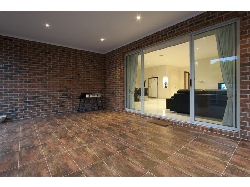 11 Olympic Court, Glen Waverley VIC 3150