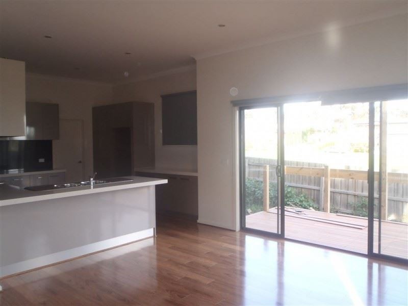 2/24 Torroodun Street, Mount Waverley VIC 3149