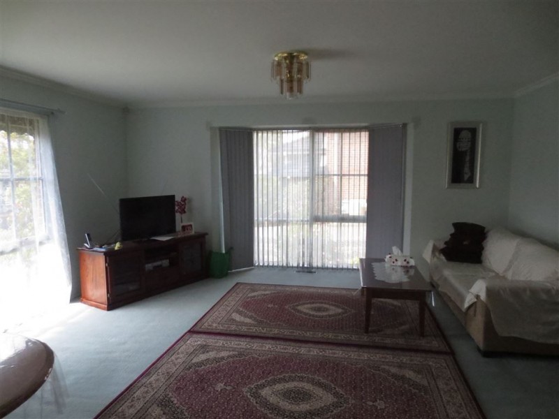 1/12 Garrison drive, Glen Waverley VIC 3150