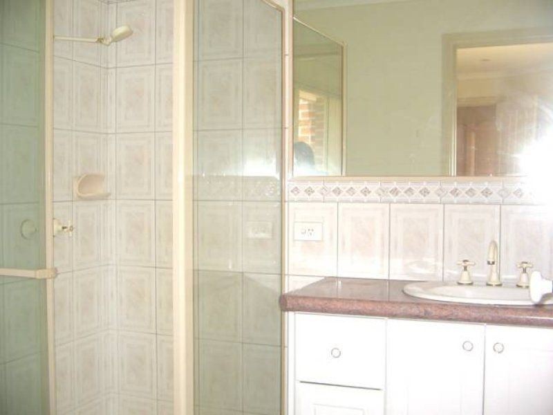 2/8 Evelyn Street, Glen Waverley VIC 3150