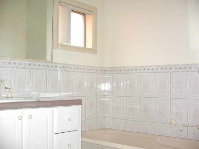 2/8 Evelyn Street, Glen Waverley VIC 3150