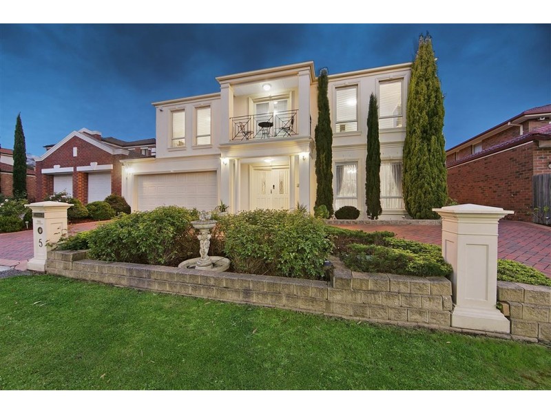 5 Clarke Place, Mount Waverley VIC 3149