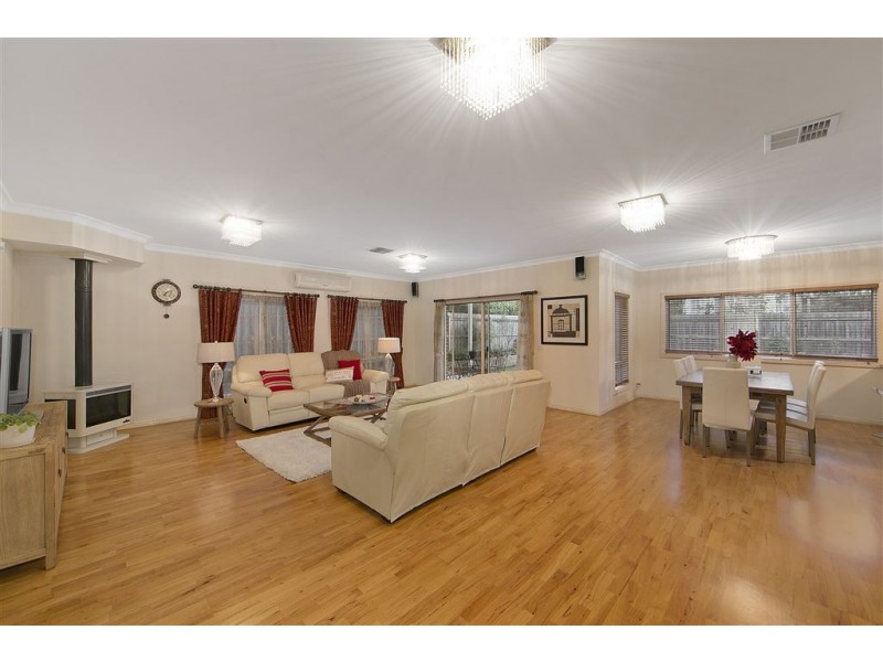 5 Clarke Place, Mount Waverley VIC 3149