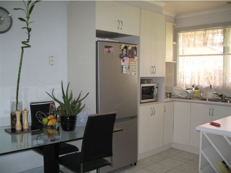 25 Singleton Drive, Mulgrave VIC 3170