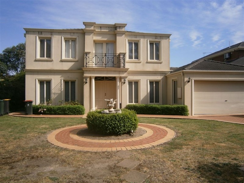 19 Chesterville Road, Glen Waverley VIC 3150