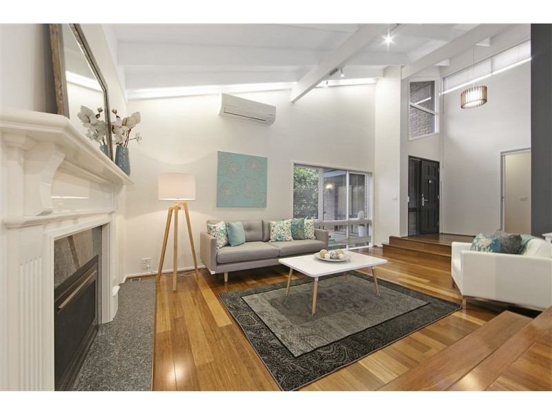 18 Strand Close, Glen Waverley VIC 3150