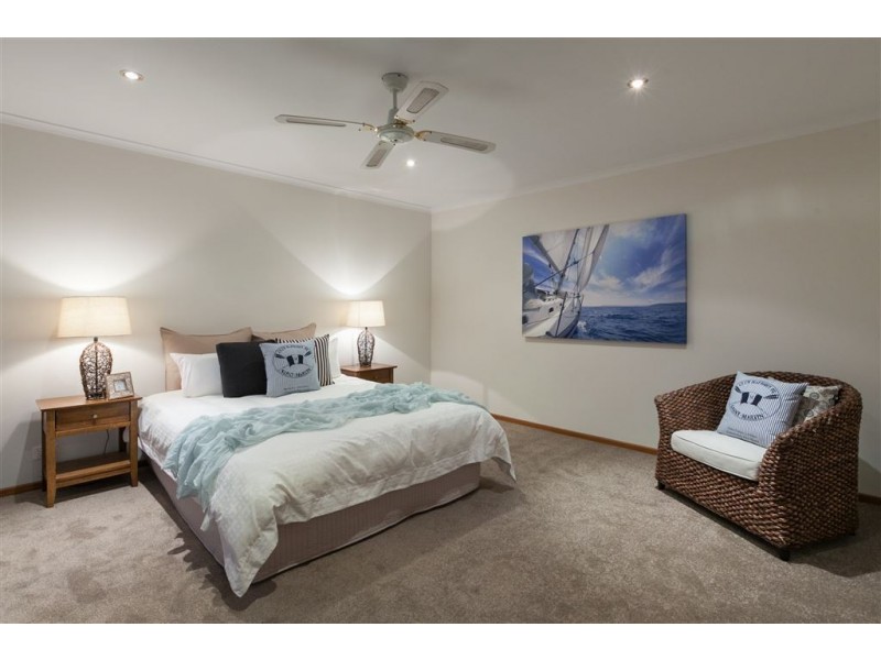 78 Amersham Drive,, Wantirna VIC 3152