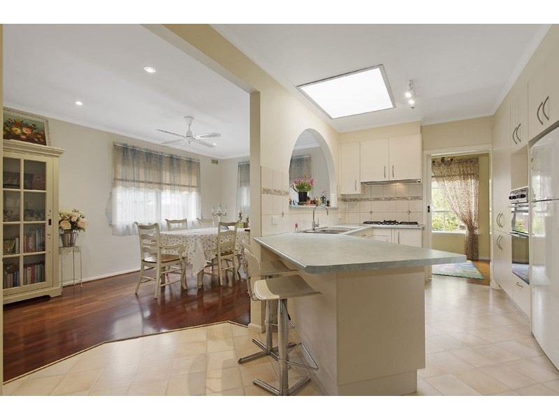 119 Whites Lane, Glen Waverley VIC 3150