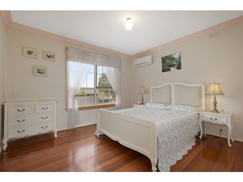 119 Whites Lane, Glen Waverley VIC 3150