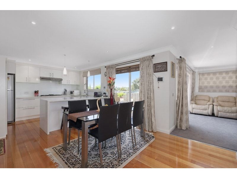 2/53 Salisbury Road, Ashwood VIC 3147