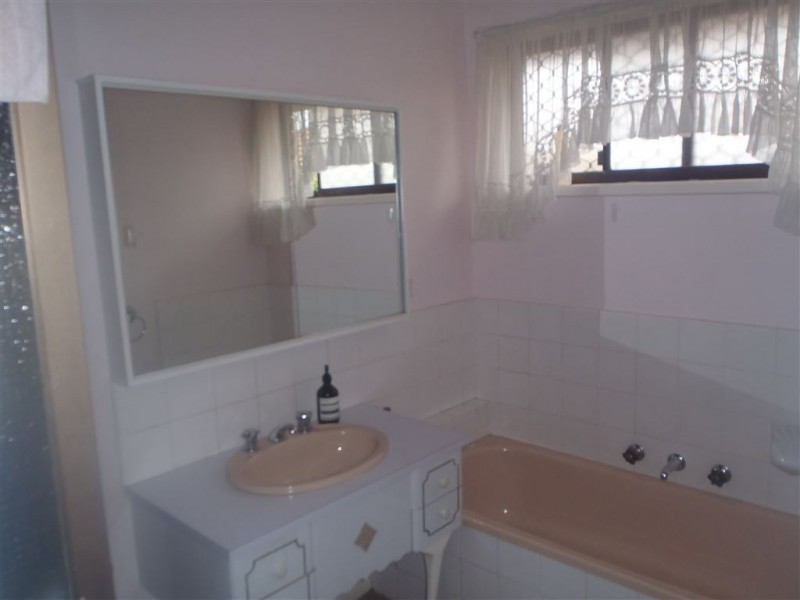 2 Pelham Drive,, Vermont South VIC 3133