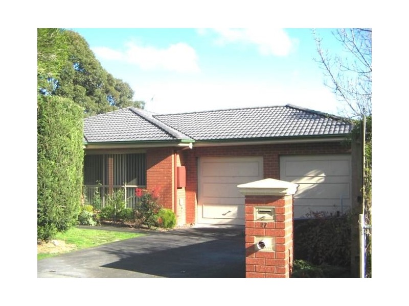 27 Edith Street, Glen Waverley VIC 3150