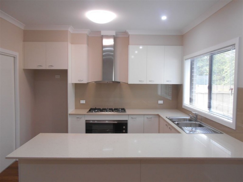 2/2 Folkestone Road, Glen Waverley VIC 3150