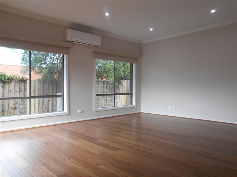 2/2 Folkestone Road, Glen Waverley VIC 3150