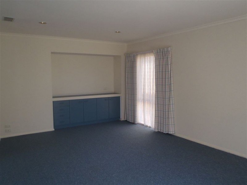 2 Latham Court, Glen Waverley VIC 3150