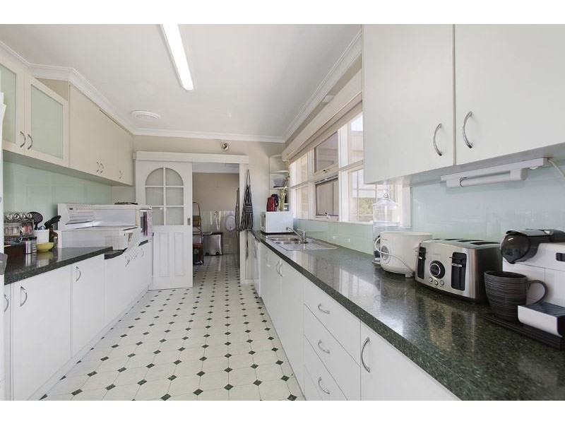 2-4 Scammell Close, Mount Waverley VIC 3149