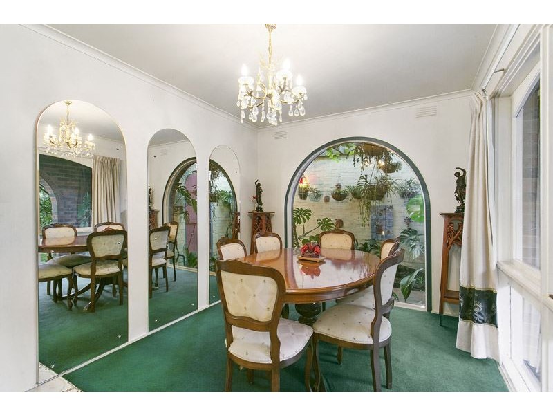 19 Bond Street, Mount Waverley VIC 3149