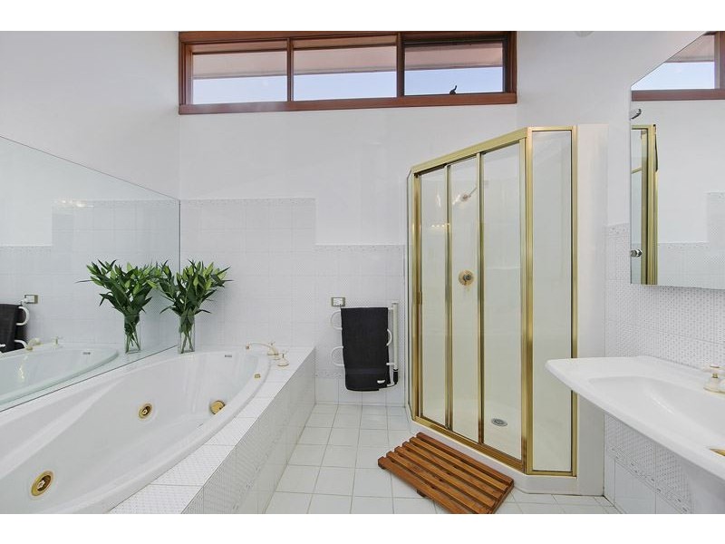 3 Buxton Court, Wheelers Hill VIC 3150