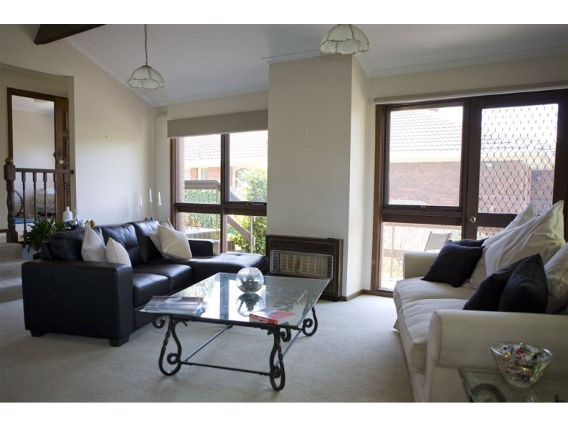 76 Petronella Avenue, Wheelers Hill VIC 3150