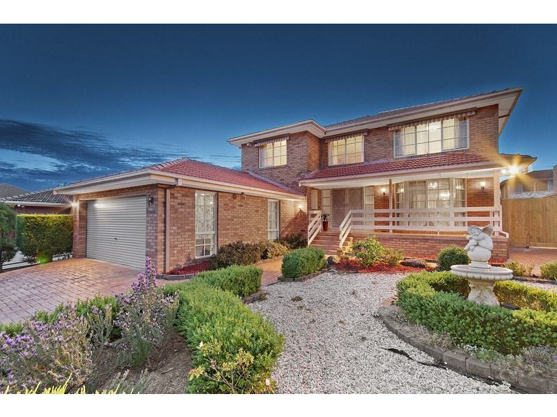 10 Chippendale Terrace, Burwood East VIC 3151