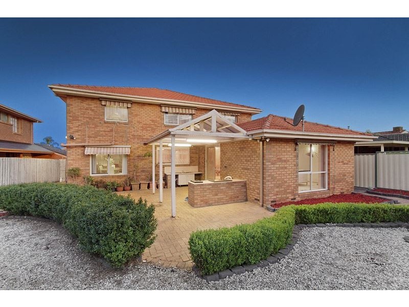 10 Chippendale Terrace, Burwood East VIC 3151