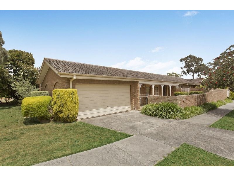 55 Knights Drive, Glen Waverley VIC 3150