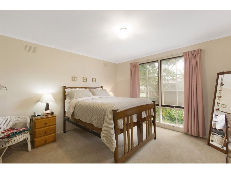 55 Knights Drive, Glen Waverley VIC 3150