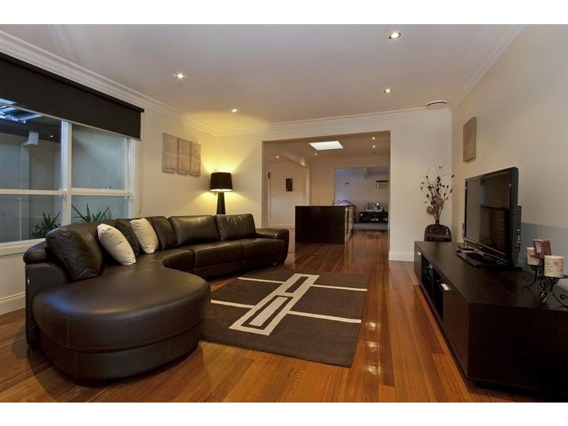 17 Brighton Street, Glen Waverley VIC 3150