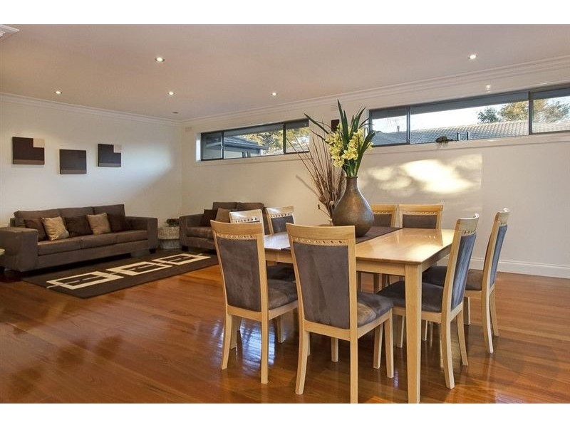 17 Brighton Street, Glen Waverley VIC 3150