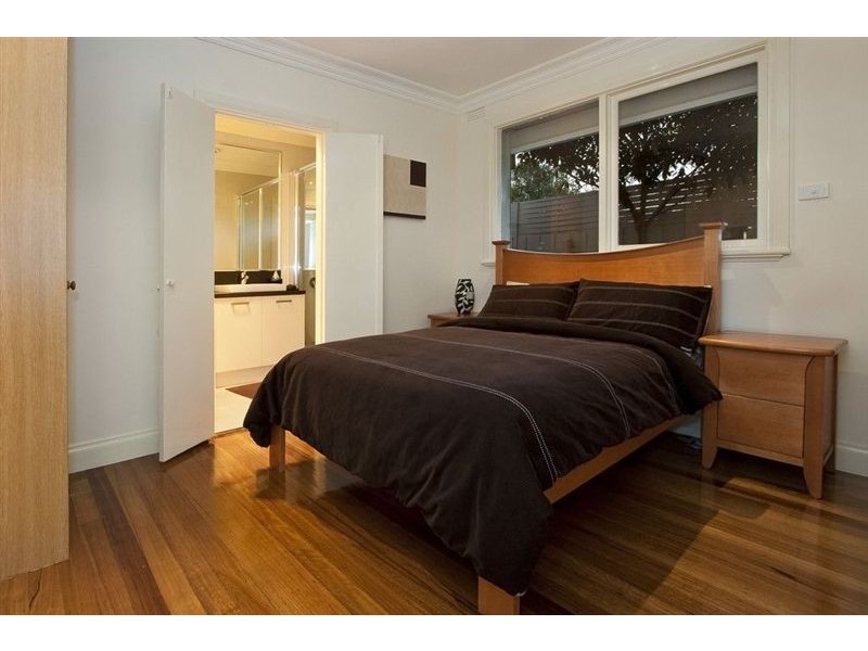 17 Brighton Street, Glen Waverley VIC 3150
