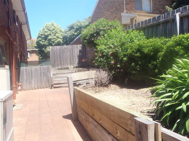 2/72 Leicester Avenue, Glen Waverley VIC 3150