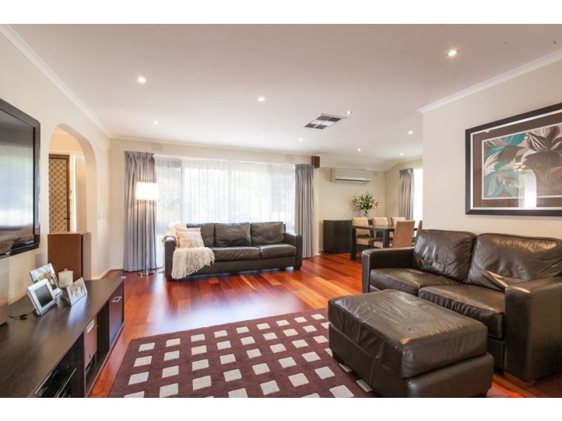 4 Moodie Drive, Wheelers Hill VIC 3150