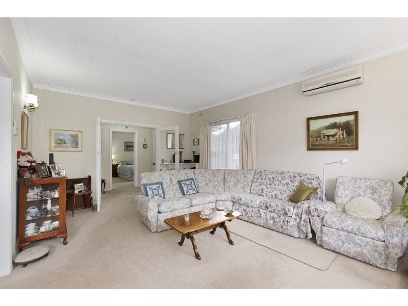 10 St Clair Crescent, Mount Waverley VIC 3149