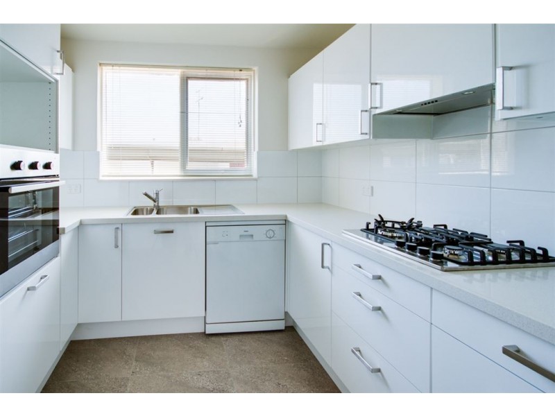 1/11 Crotonhurst Avenue, Caulfield North VIC 3161