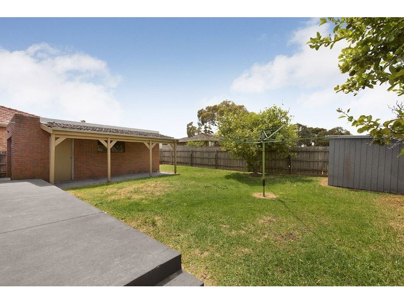 52 Columbia Drive, Wheelers Hill VIC 3150