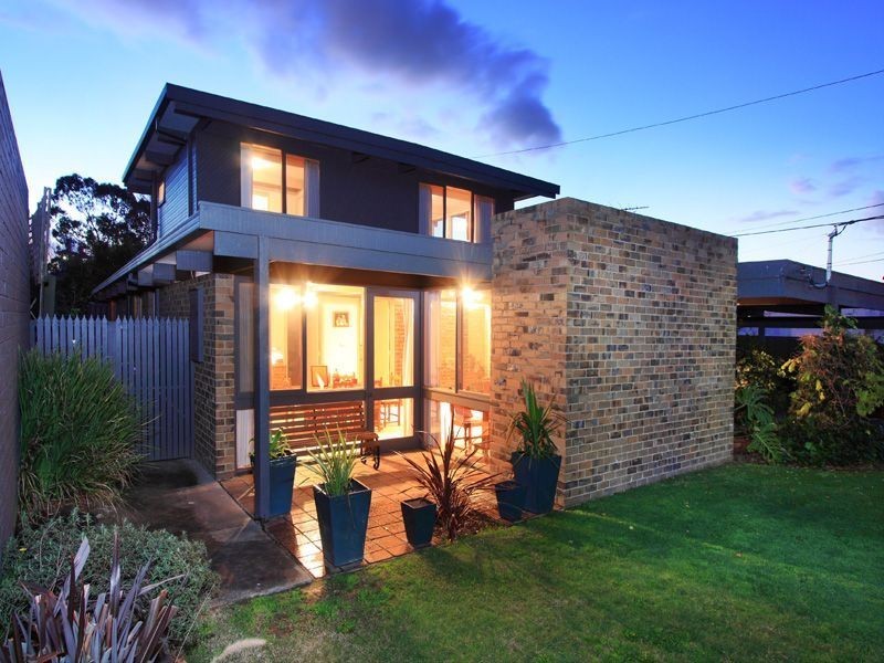 51 Glen Tower Drive, Glen Waverley VIC 3150