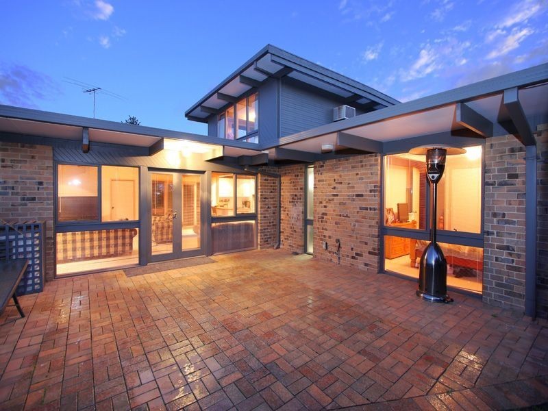51 Glen Tower Drive, Glen Waverley VIC 3150