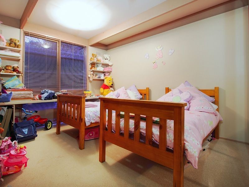 51 Glen Tower Drive, Glen Waverley VIC 3150