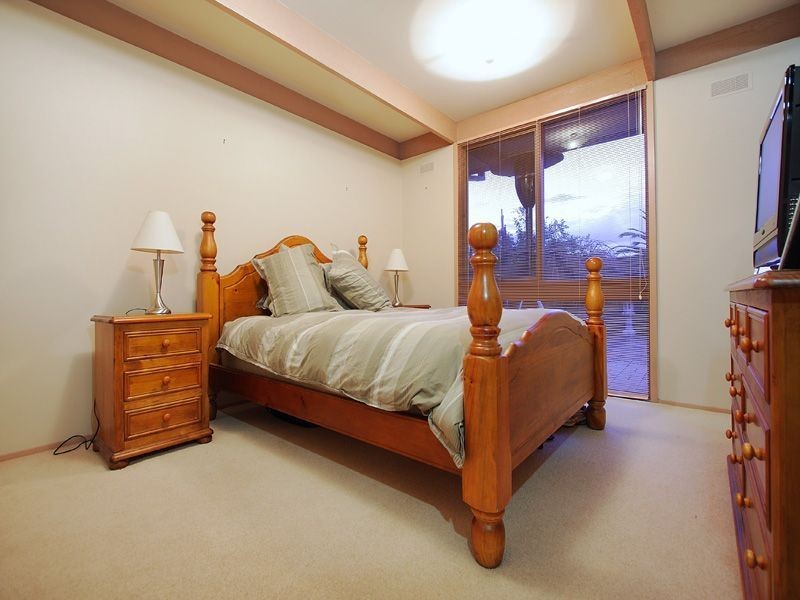 51 Glen Tower Drive, Glen Waverley VIC 3150